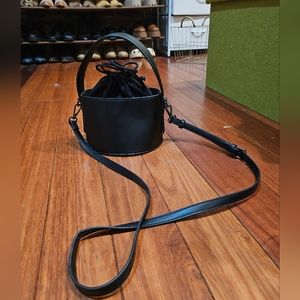 A New Day crossbody black bucket bag vegan leather EUC